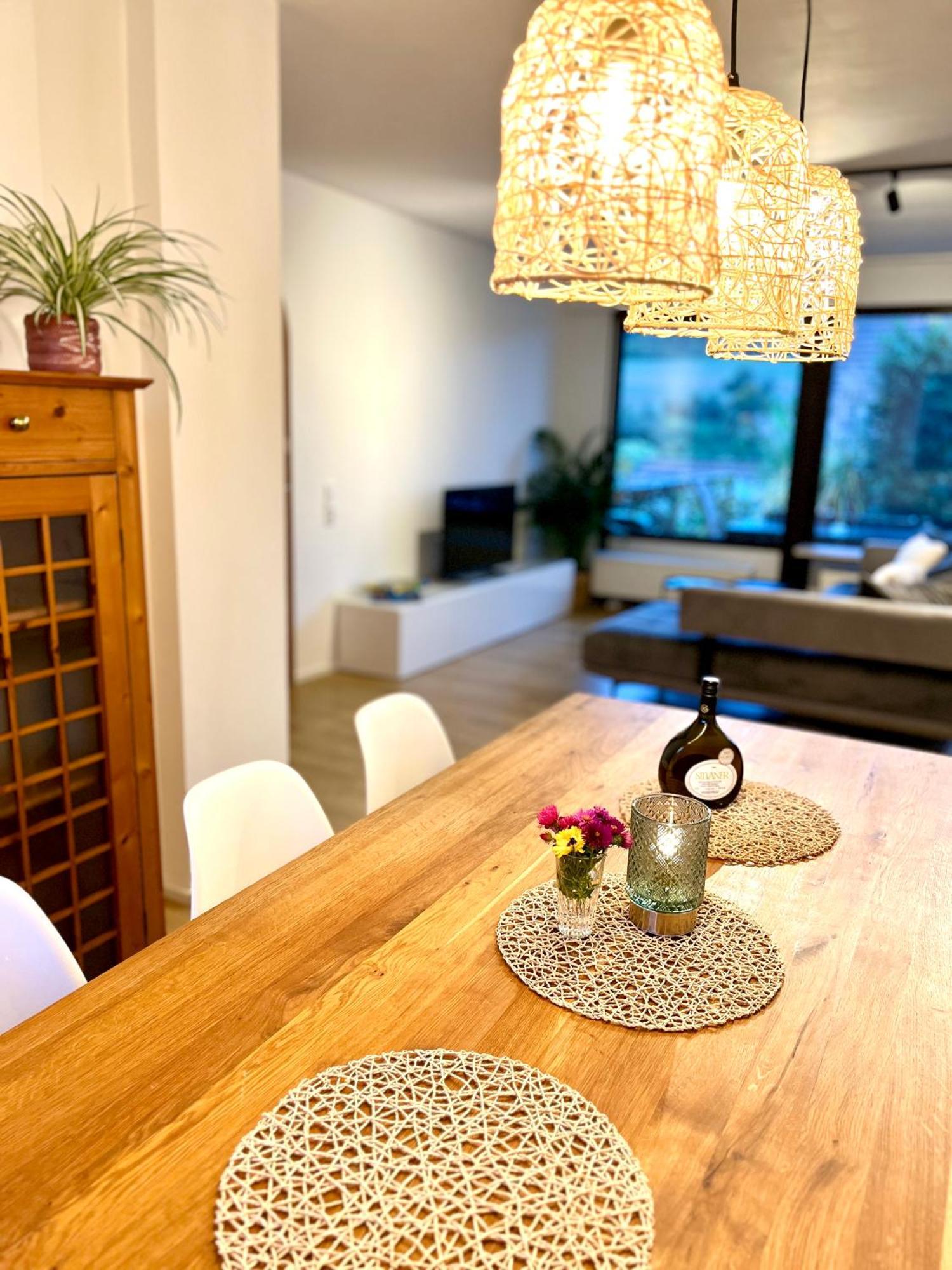 Unterleinach Ferienhaus Weinbergblick - Nahe Wuerzburg - 2 Schlafzimmer - Familienfreundlich - Terrasse מראה חיצוני תמונה
